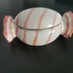 Kerámia cukortartó fedővel – cukorka forma